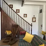 Dom wakacyjny - - Sleeps 2 - Parking Montembœuf