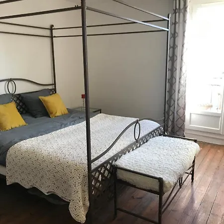 بيت للعطل - - Sleeps 2 - Parking Montembœuf