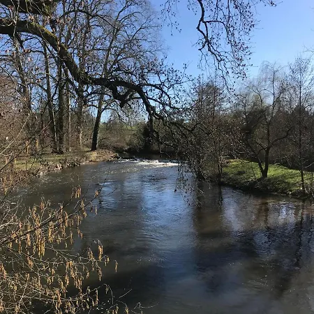 - - Sleeps 2 - Parking Montembœuf