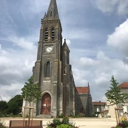 Charming 1-bed Montemboeuf