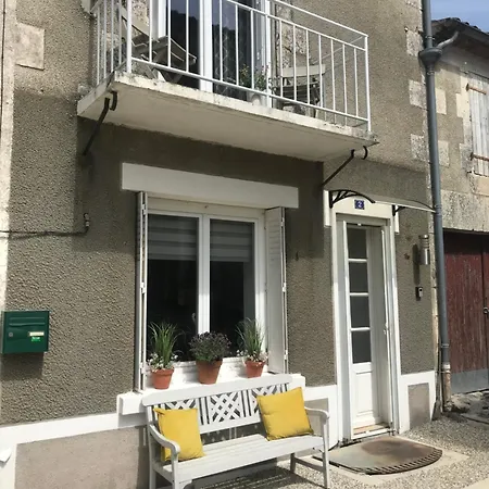 - - Sleeps 2 - Parking * Montembœuf