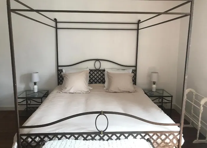 - - Sleeps 2 - Parking * Montembœuf